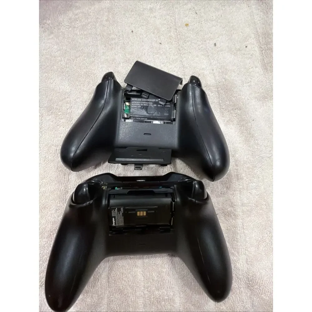 Lot 2 Genuine OEM Microsoft Wireless Controller for Xbox Series